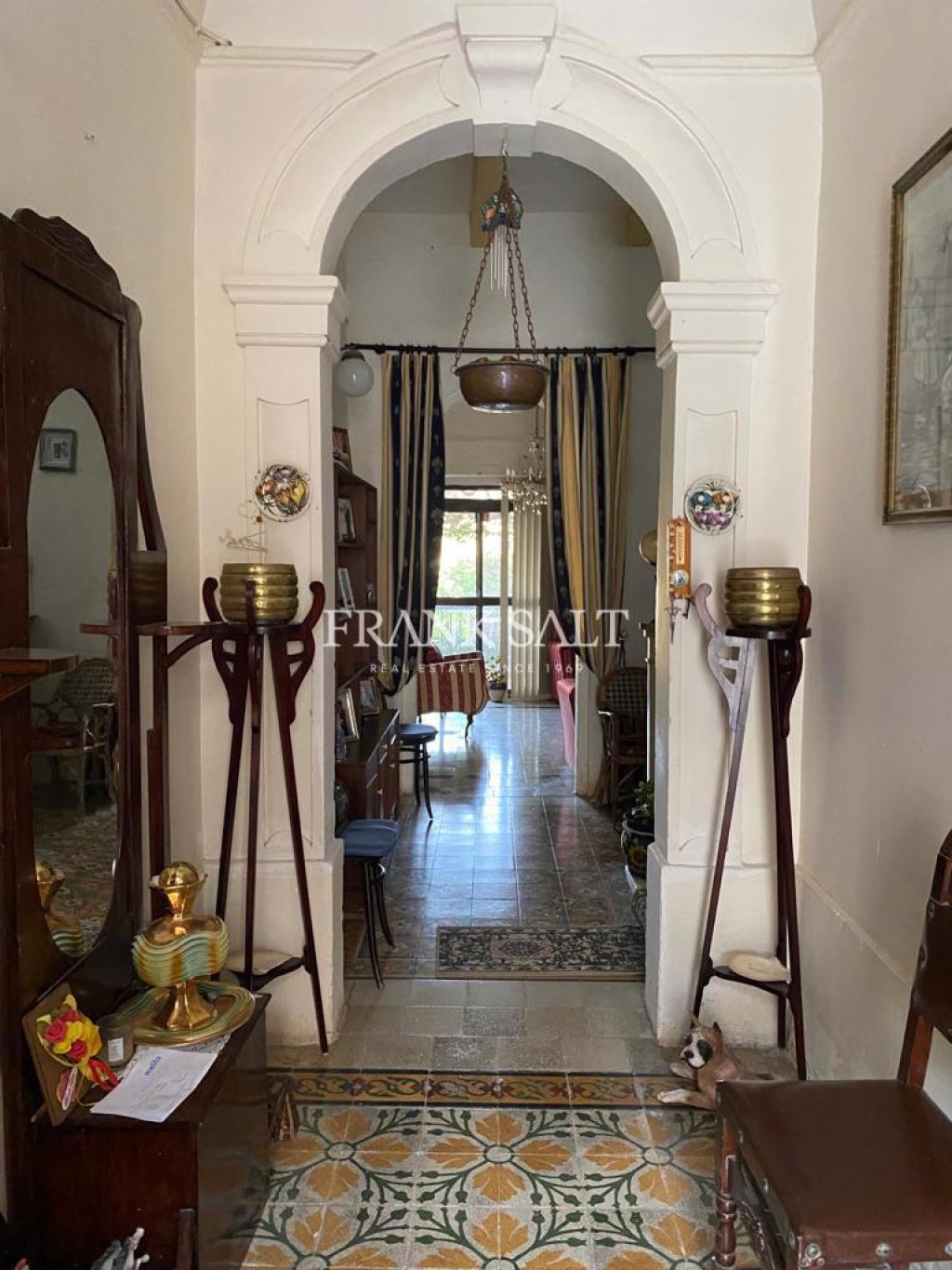 Kercem, Townhouse — Frank Salt Real Estate