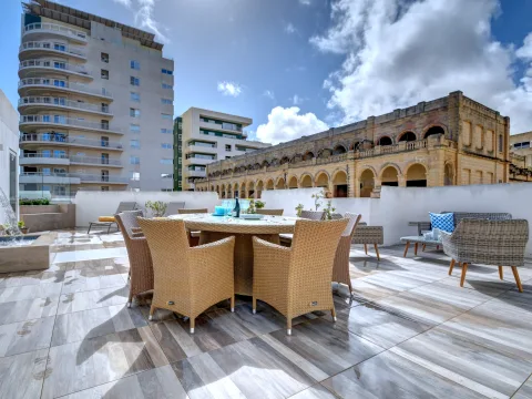 4 bed Town House in Sliema — Malta Sotheby's International Realty