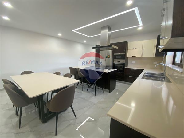 Penthouse — RE/MAX Malta