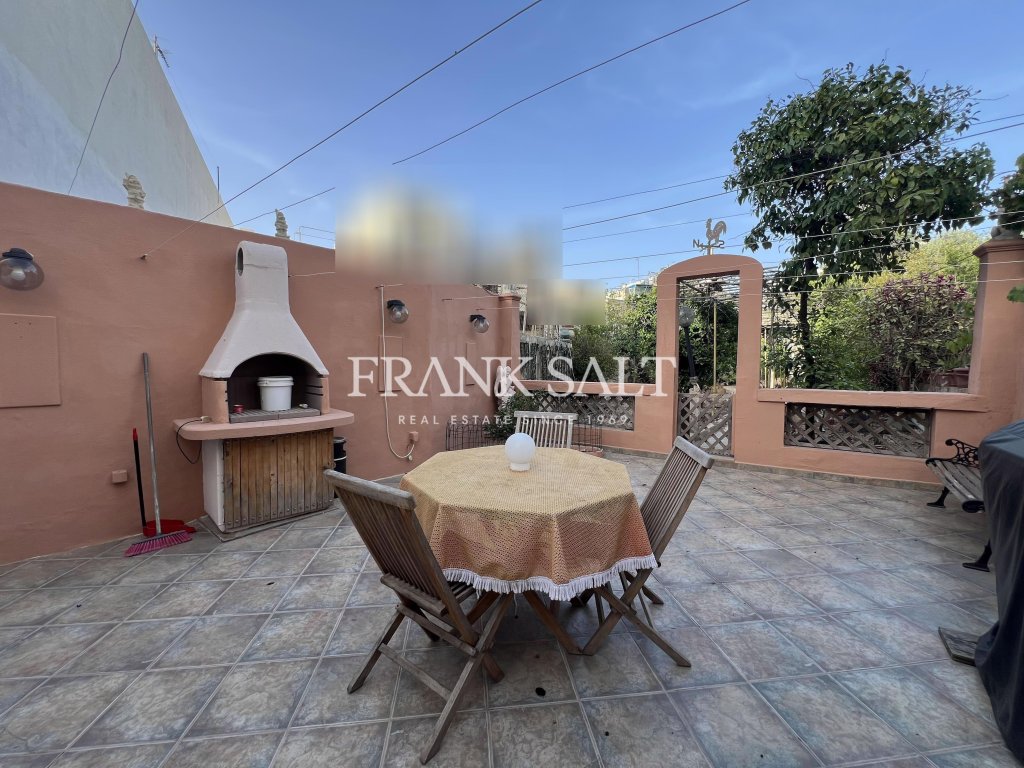 Paola, Townhouse — Frank Salt Real Estate