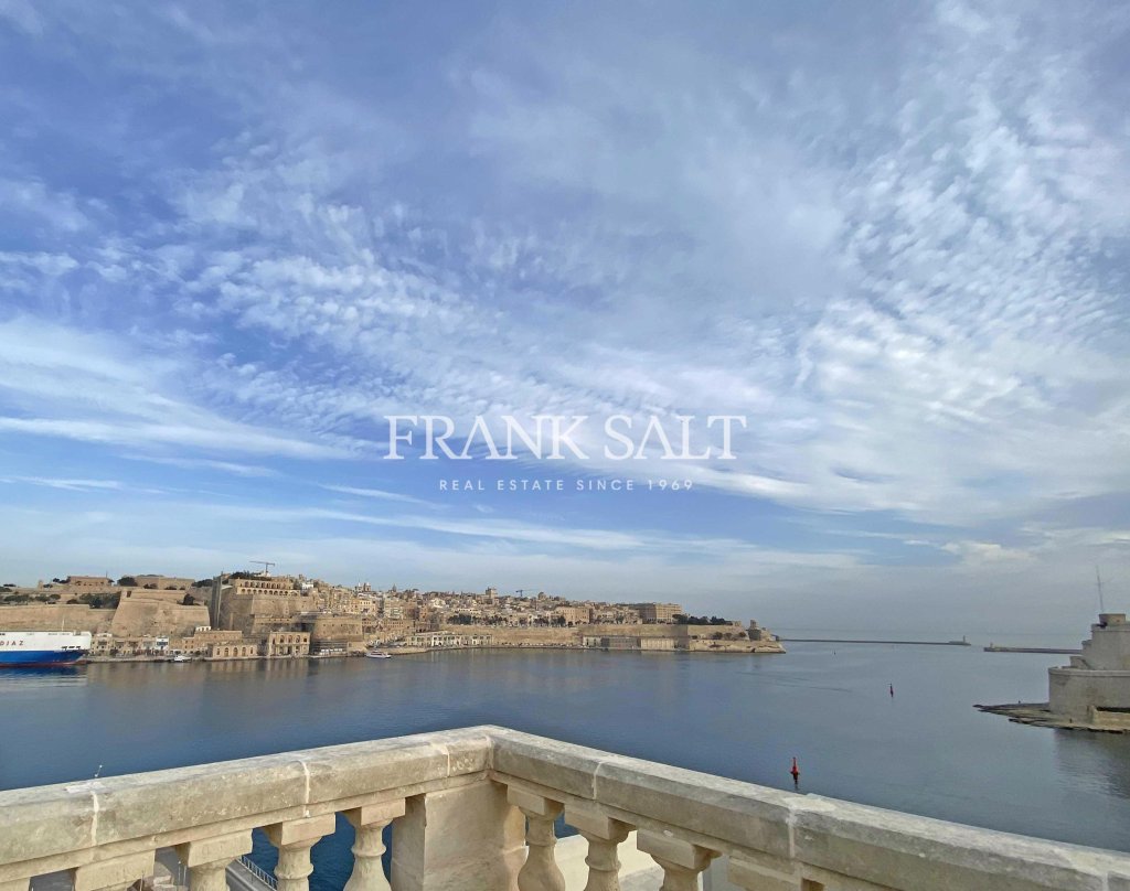 Senglea, House of Character — Frank Salt Real Estate