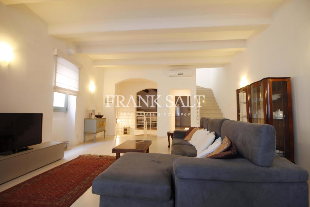 Lija, House of Character — Frank Salt Real Estate
