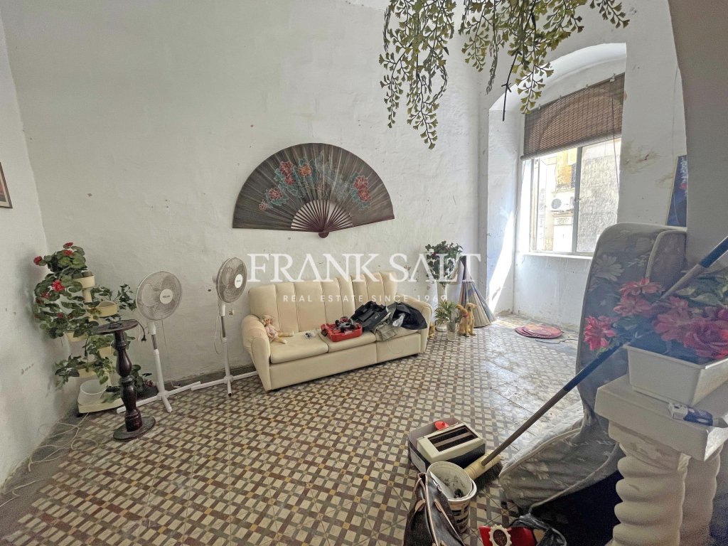 Senglea, Townhouse — Frank Salt Real Estate