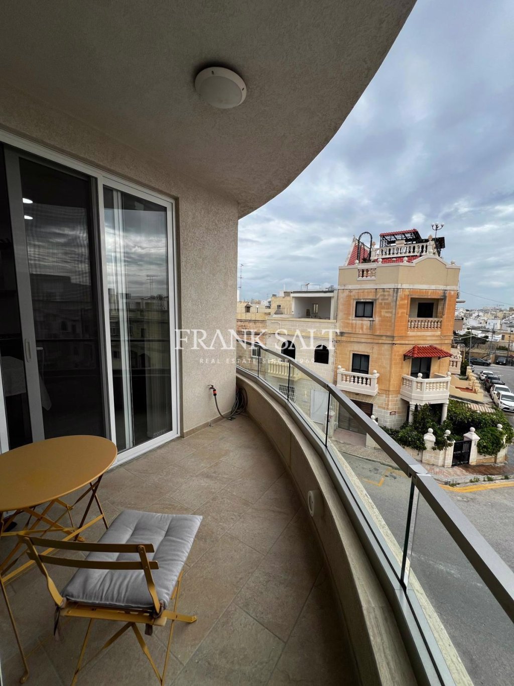 Fleur-de-Lys, Apartment — Frank Salt Real Estate