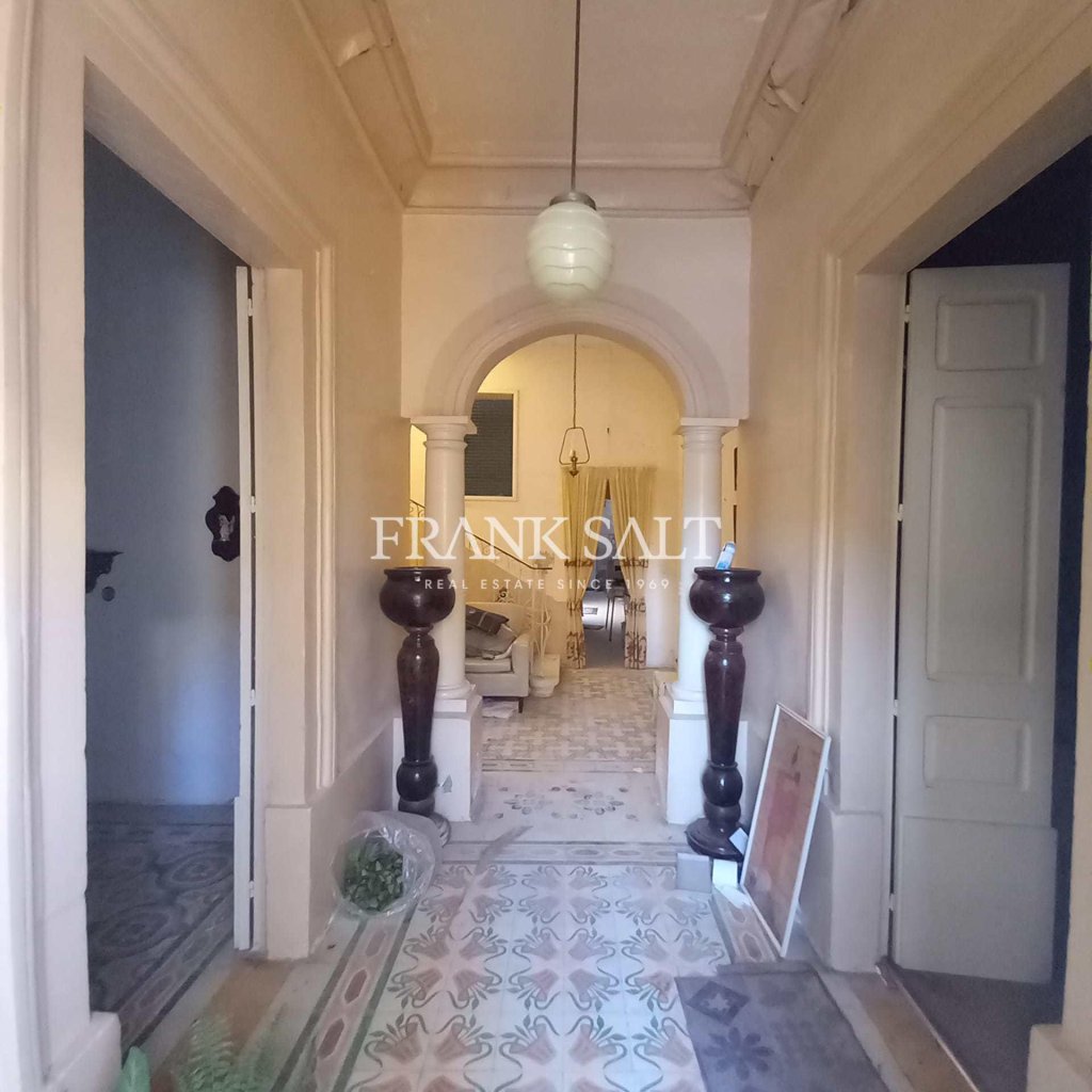 Mqabba, House of Character — Frank Salt Real Estate