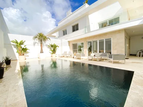 5 bed Villa in Mellieha — Malta Sotheby's International Realty