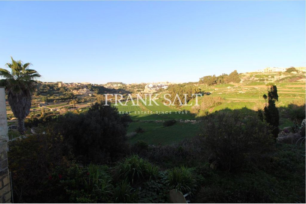 Munxar, House of Character — Frank Salt Real Estate
