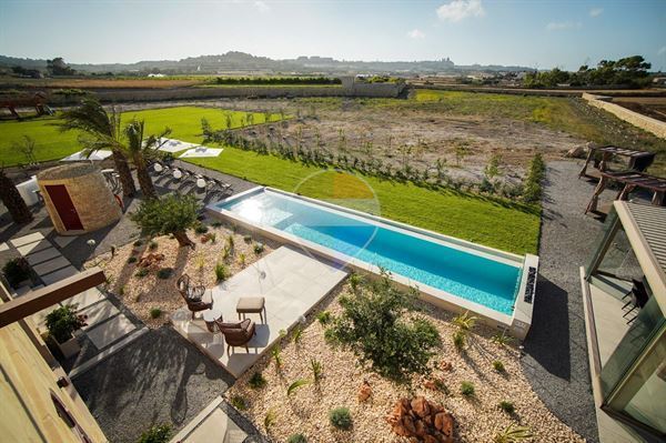 Farmhouse — RE/MAX Malta