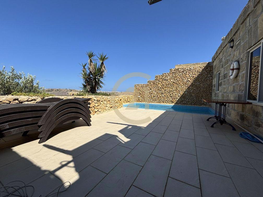 House in Xaghra — Century 21 Malta