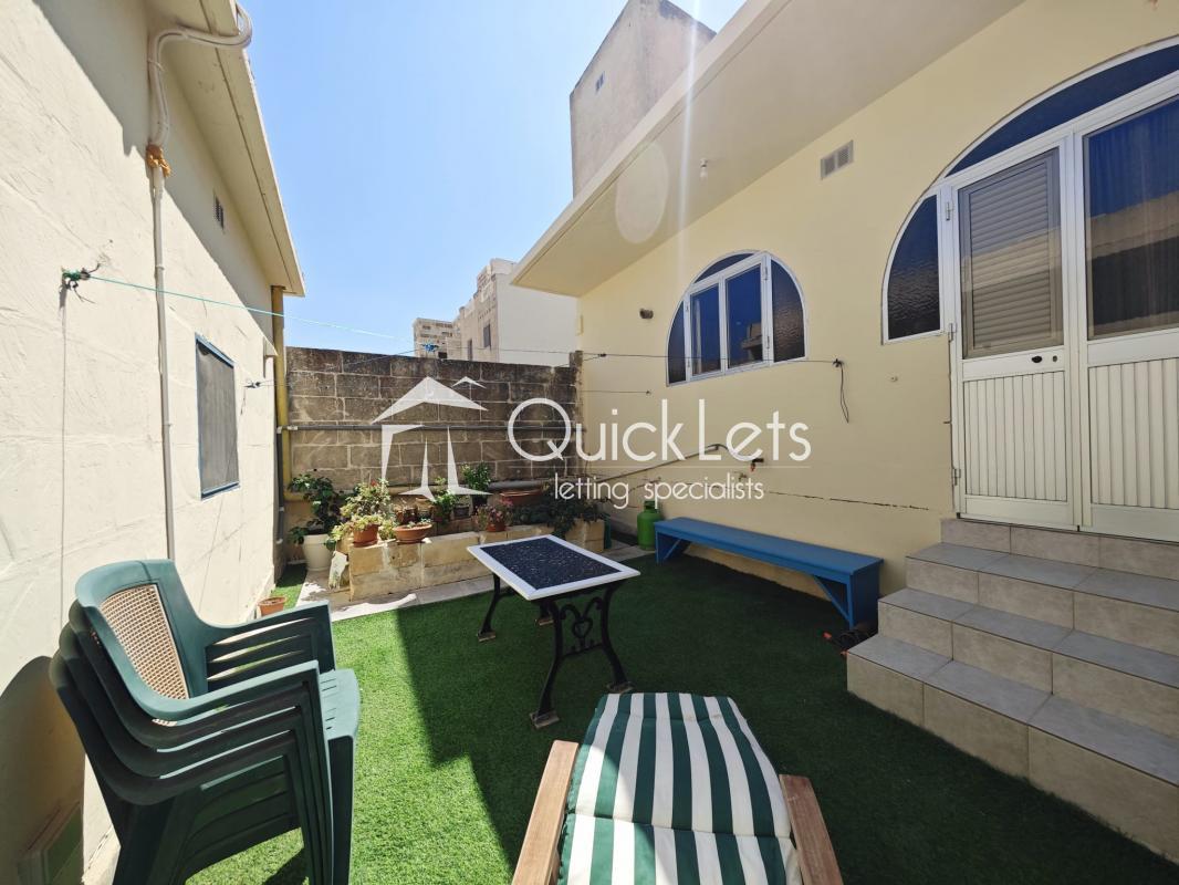Bungalows in Gozo - Zebbug - REF 86645 — QuickLets