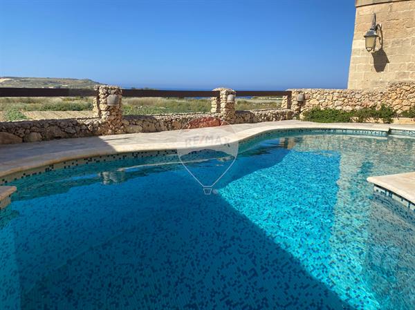 House of Character — RE/MAX Malta