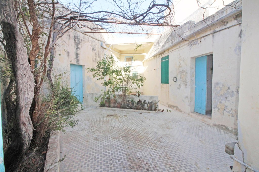 Zebbug, House of Character — Frank Salt Real Estate