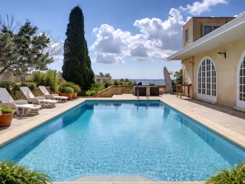 5 bed Villa in Kappara, San Gwann — Malta Sotheby's International Realty