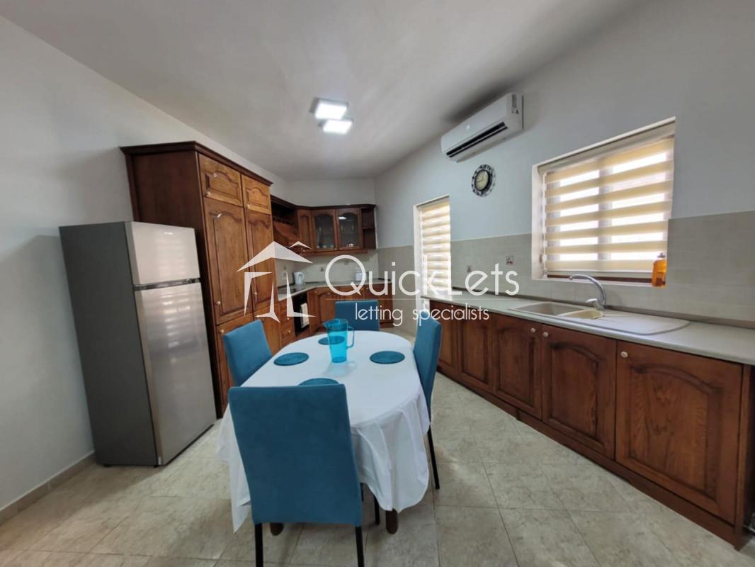 Apartments in Sliema - REF 82043 — QuickLets