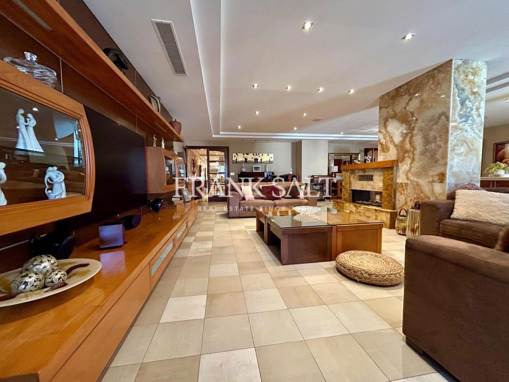Zebbug, Apartment — Frank Salt Real Estate