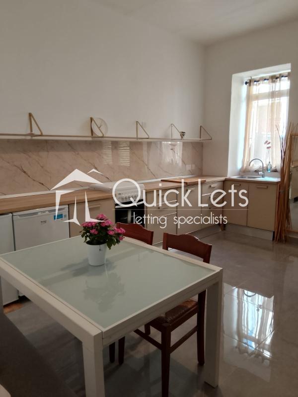 Maisonettes in Sliema - REF 86478 — QuickLets