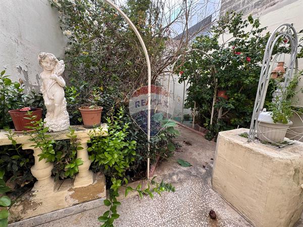 Townhouse — RE/MAX Malta