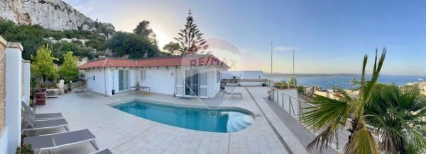 Bungalow Detached — RE/MAX Malta
