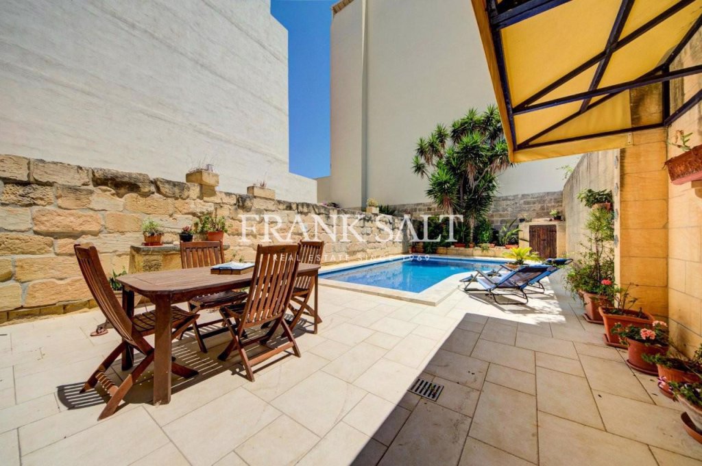 Xaghra, House of Character — Frank Salt Real Estate