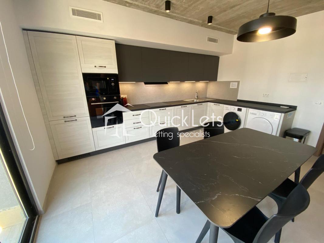 Apartments in Ta' Xbiex - REF 80502 — QuickLets
