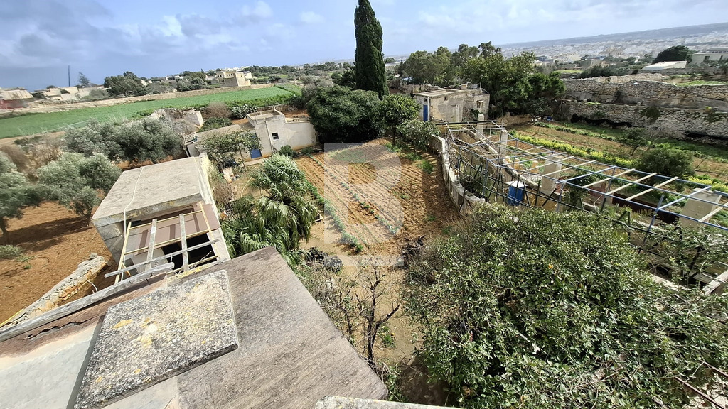 Land for Sale in Iklin — Belair Property