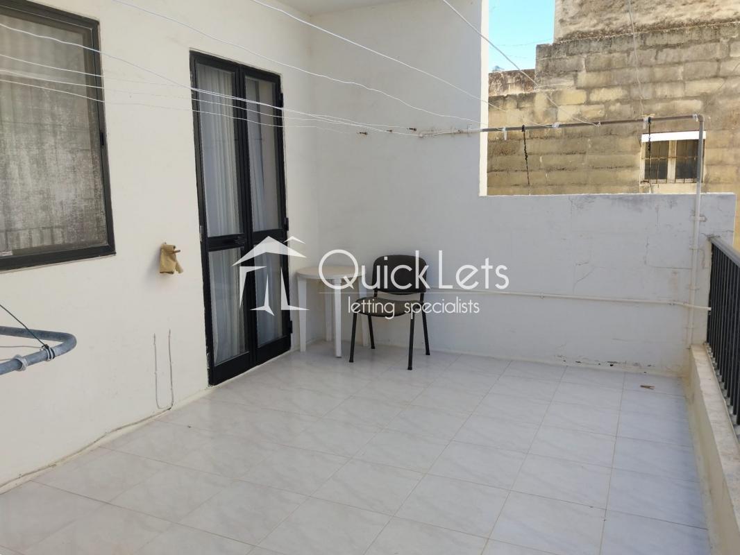 Apartments in Sliema - REF 86658 — QuickLets