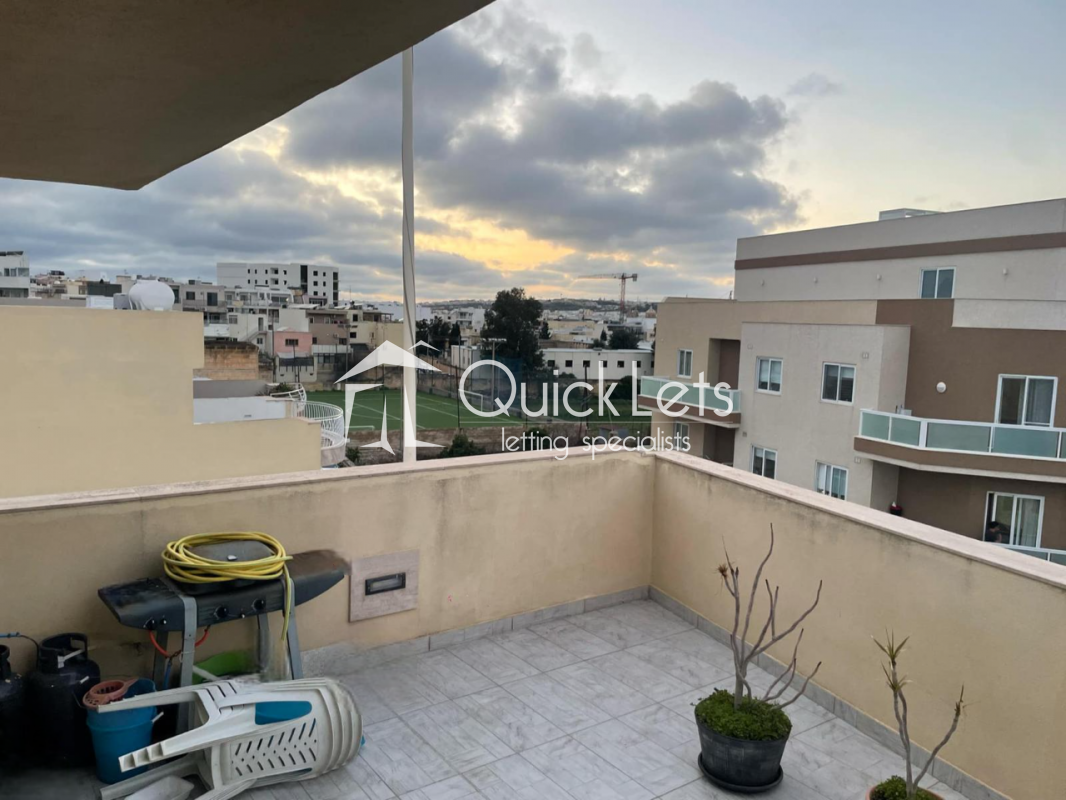Penthouses in Santa Venera - REF 86008 — QuickLets
