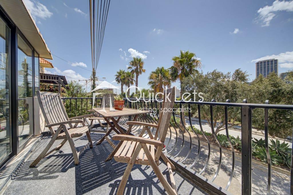 Semi Detached Villa in Pembroke - REF 88549 — QuickLets