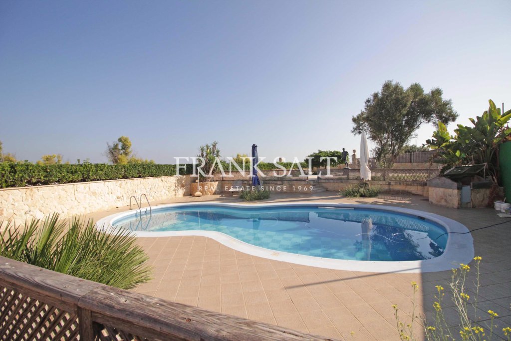 Xghajra, Farmhouse — Frank Salt Real Estate