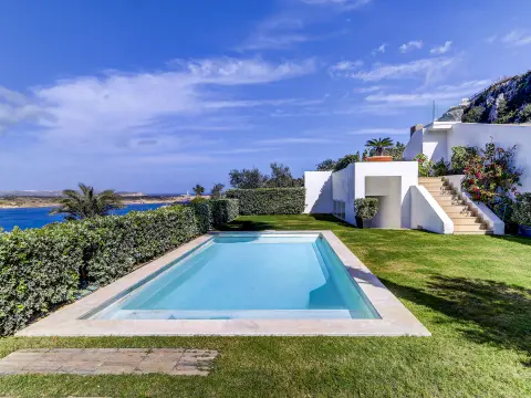 5 bed Villa in Mellieha — Malta Sotheby's International Realty