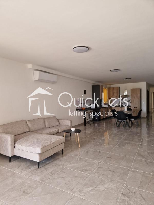 Maisonettes in Marsaxlokk - REF 85598 — QuickLets