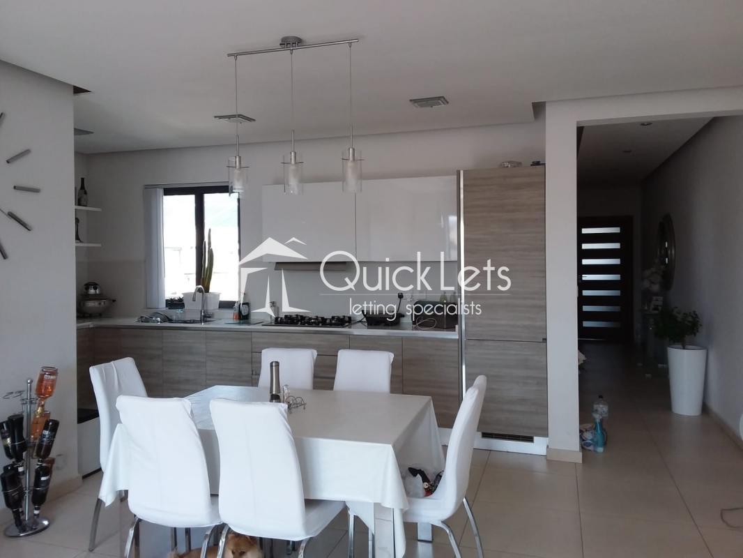 Penthouses in Qormi - REF 81631 — QuickLets