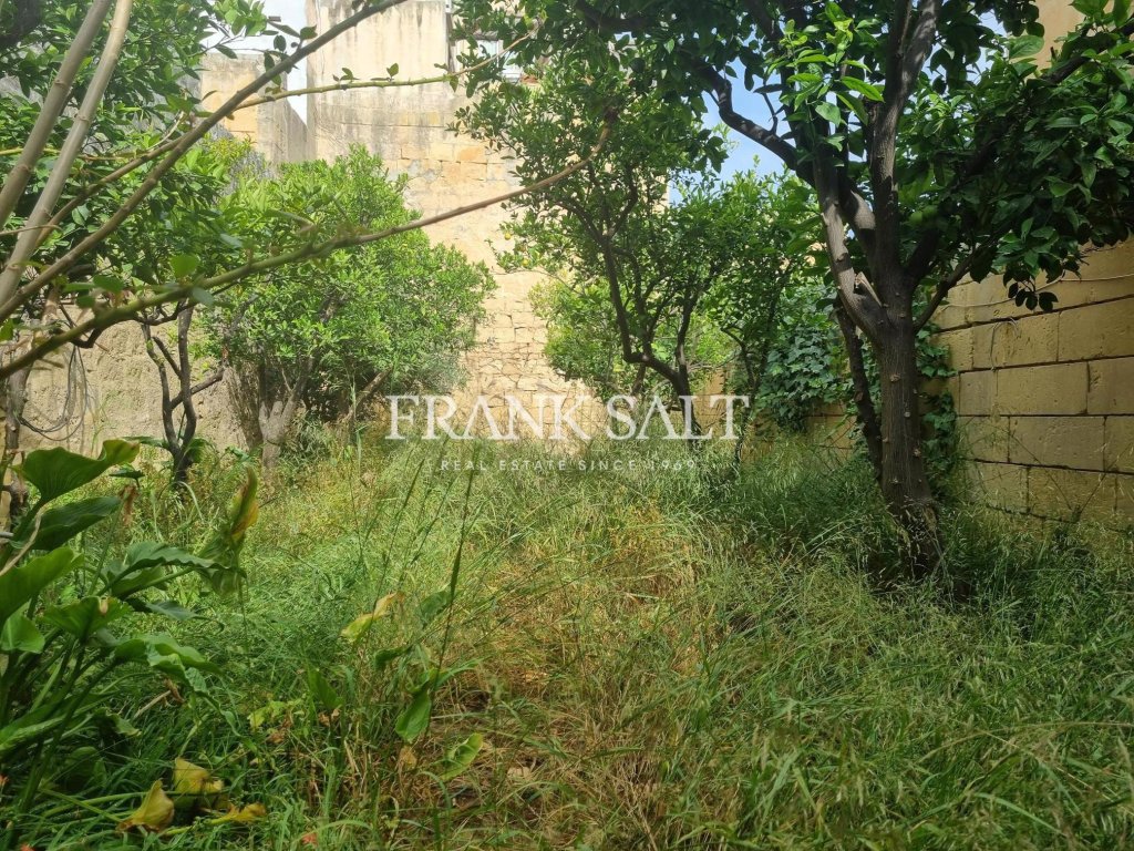 Qormi, Townhouse — Frank Salt Real Estate