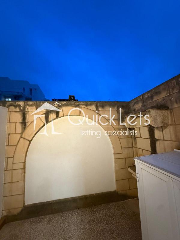 Studio Apartments in Swieqi - REF 89010 — QuickLets