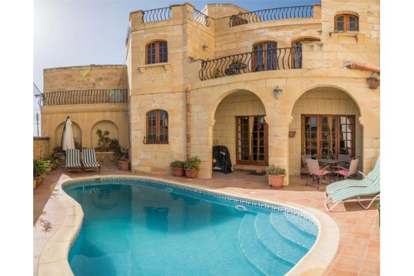 Farmhouse — RE/MAX Malta
