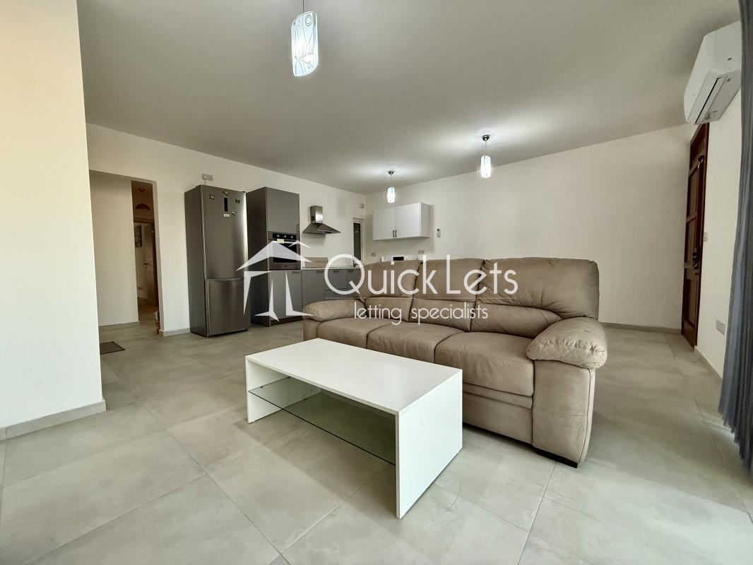 Maisonettes in Pembroke - REF 85584 — QuickLets
