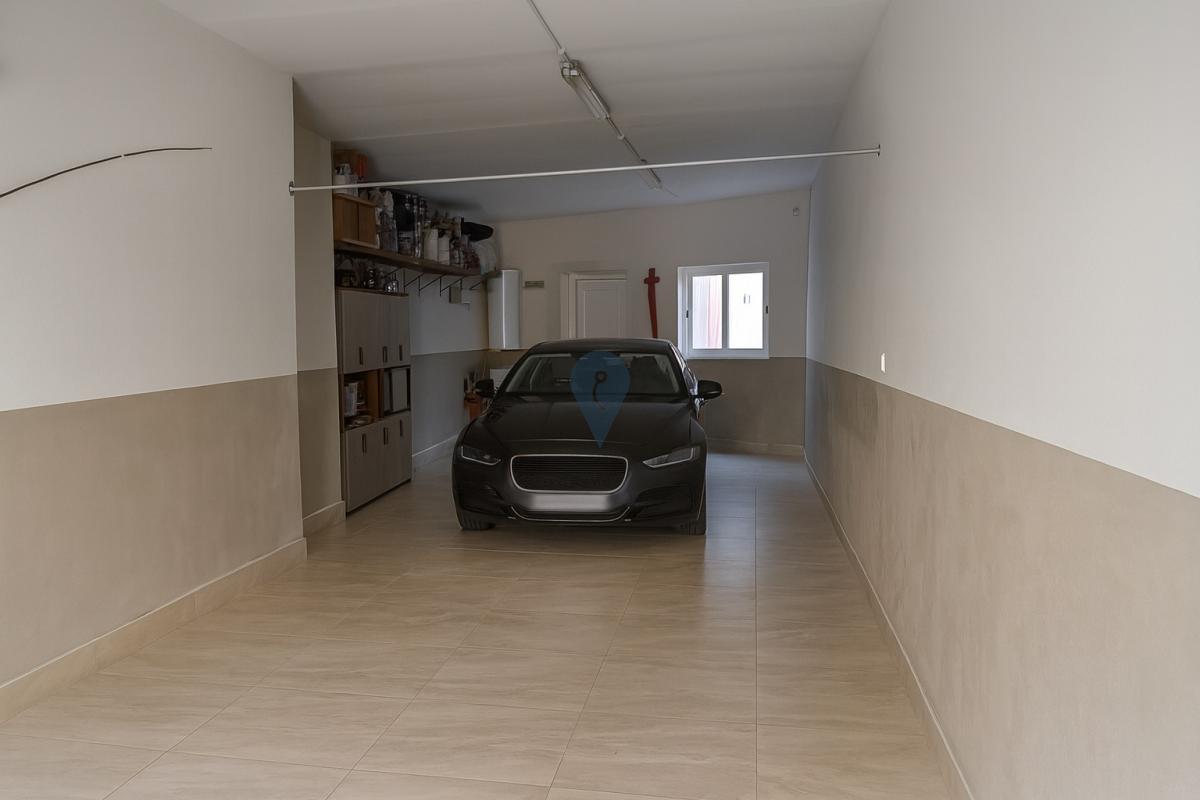 Garage/Parking Space in Fgura - REF 84978 — Zanzi Homes