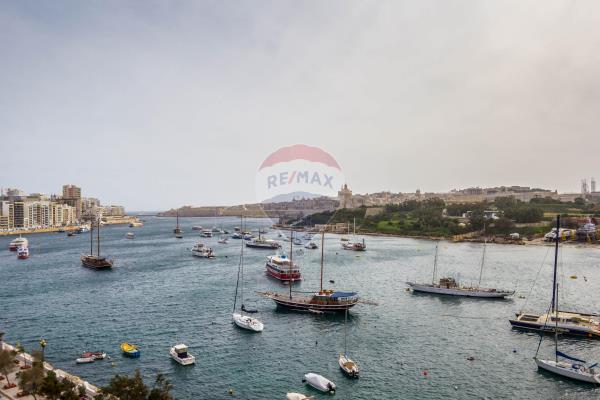 Penthouse — RE/MAX Malta