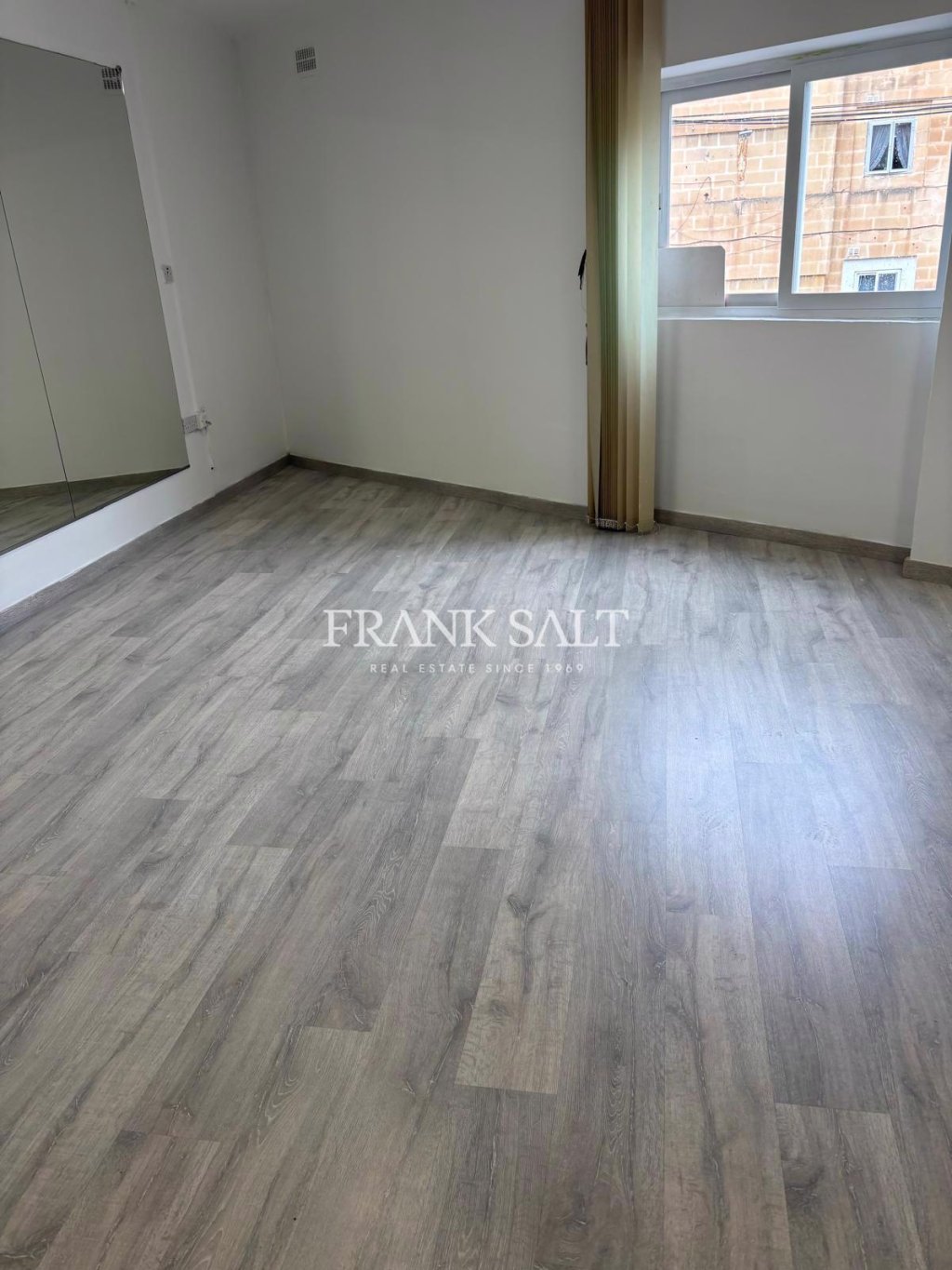 Ta' Xbiex, Office — Frank Salt Real Estate
