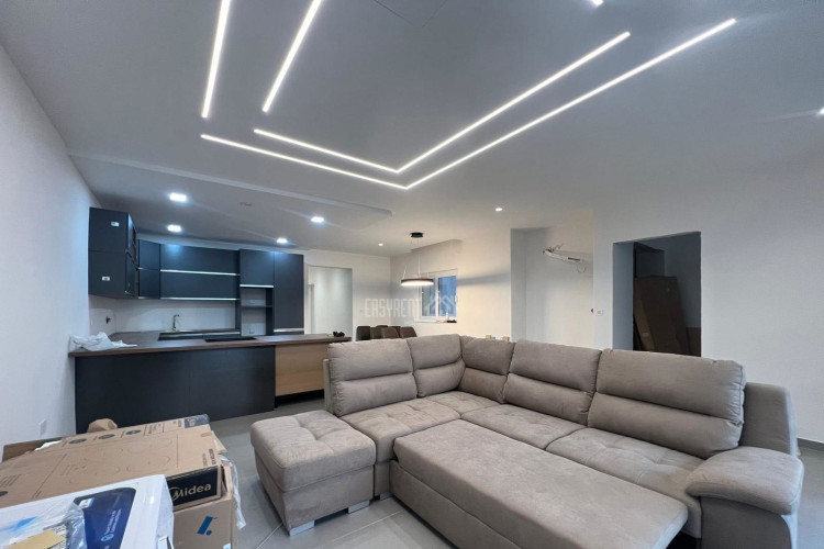 2 Bedroom Apartment To Rent in Mgarr — Easy Rent - Aleks Indre