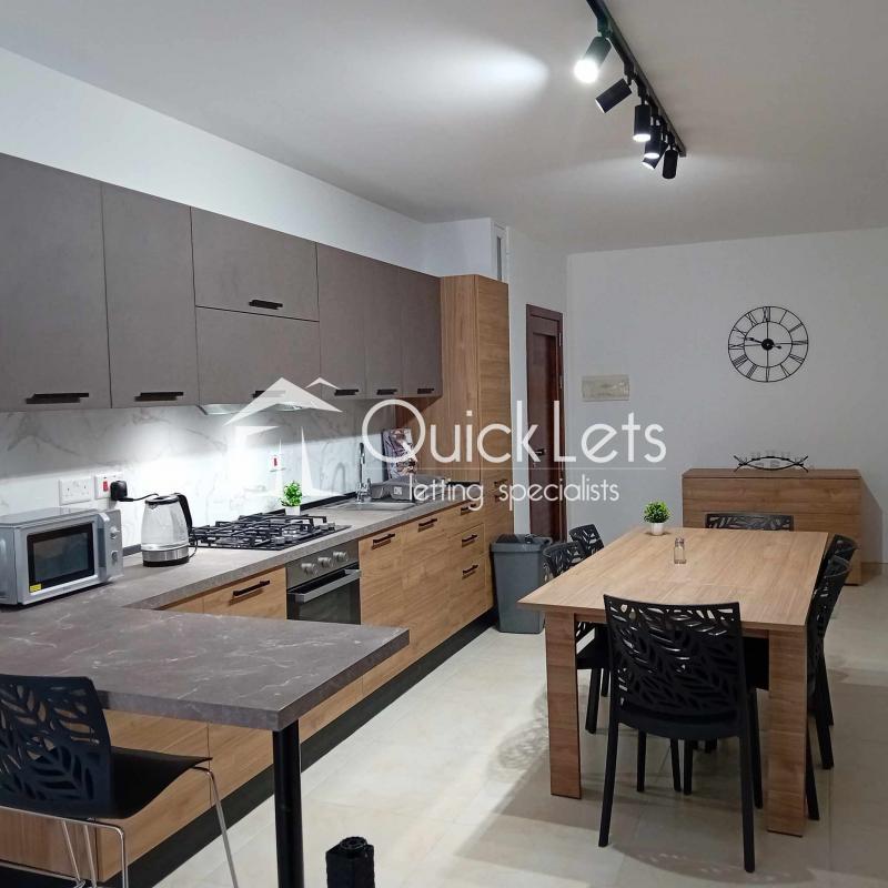 Apartments in Qawra - REF 81102 — QuickLets