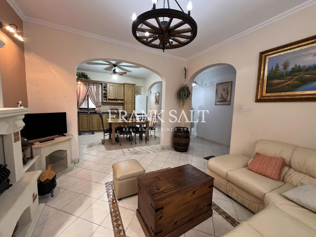 Xghajra, Elevated Maisonette — Frank Salt Real Estate