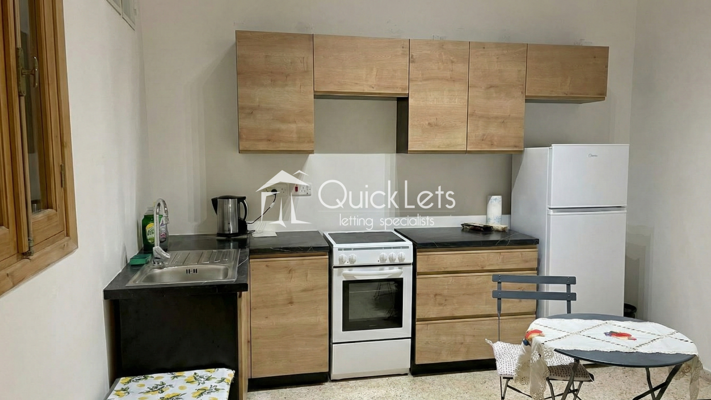 Townhouses in Bormla - REF 88698 — QuickLets