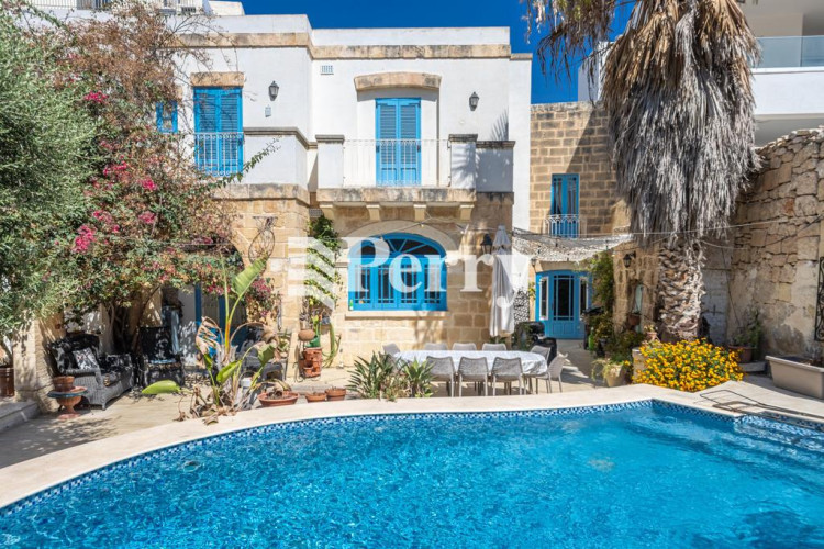 4 Bedroom House of Character For Sale in Mosta — Perry Ltd