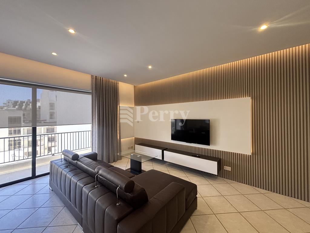 St Pauls Bay Apartment — Perry Estate Agents