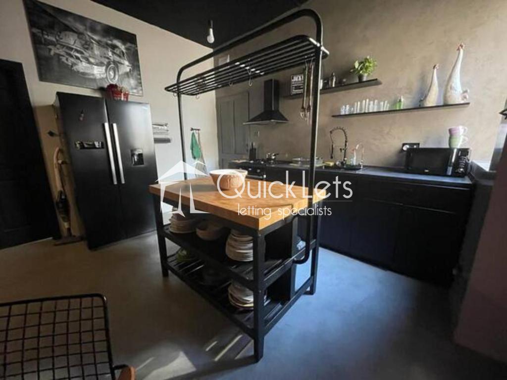 Apartments in Gzira - REF 81643 — QuickLets