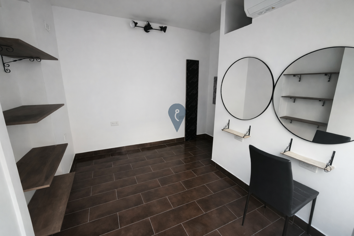 Retail / Shops / Clinics in Sliema - REF 87242 — Zanzi Homes