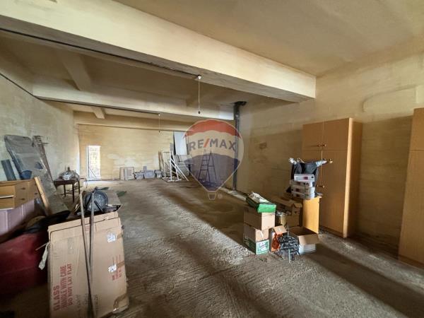 Garage (Residential) — RE/MAX Malta