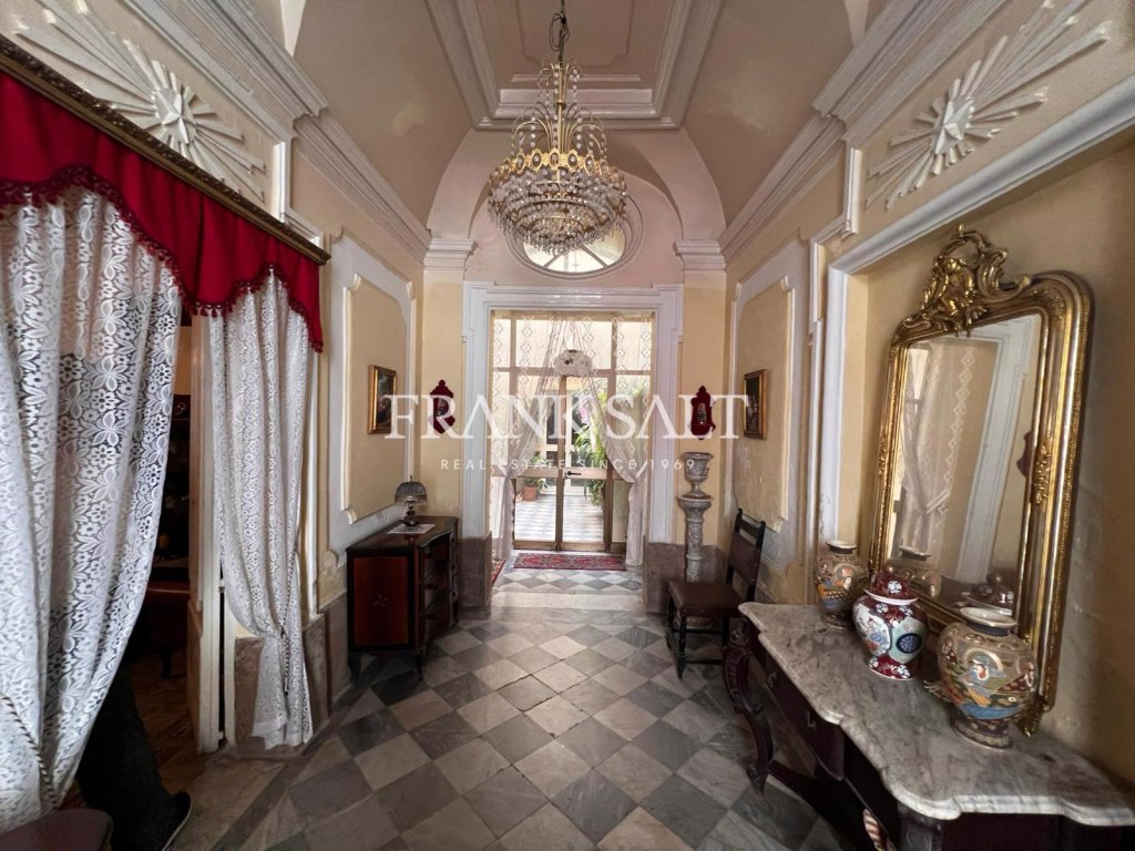 Cospicua, House of Character — Frank Salt Real Estate