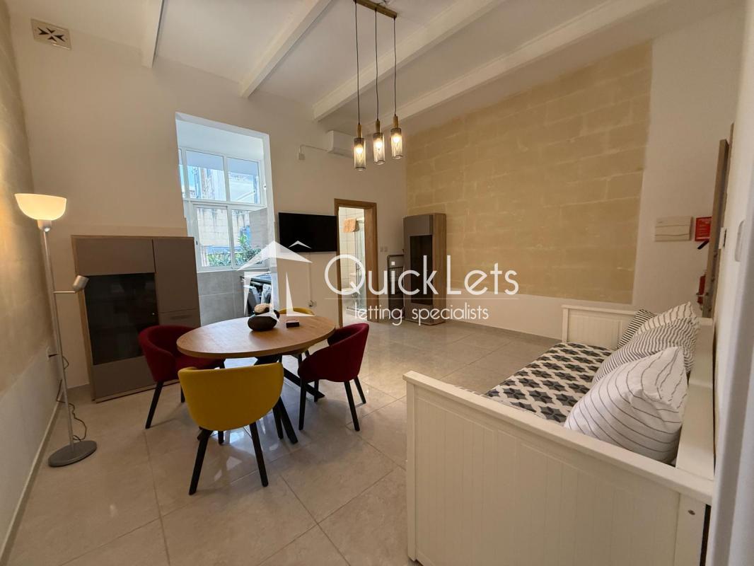 Apartments in Sliema - REF 89270 — QuickLets